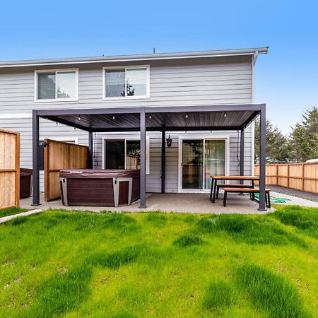 Surfside Villa Westport Bagian luar foto