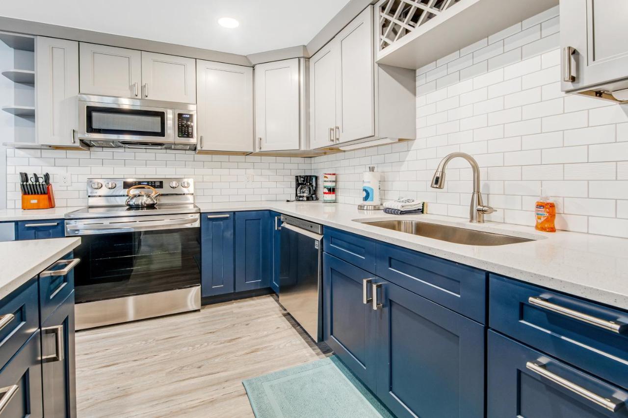 Surfside Villa Westport Bagian luar foto