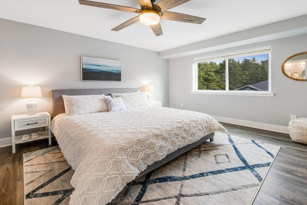 Surfside Villa Westport Bagian luar foto
