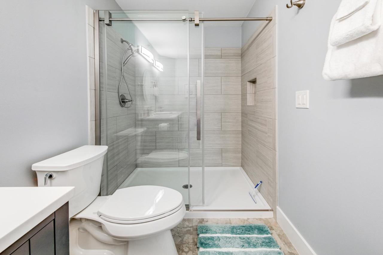 Surfside Villa Westport Bagian luar foto