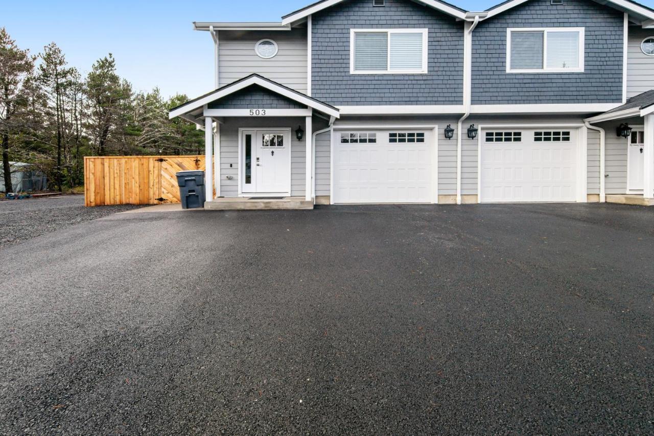 Surfside Villa Westport Bagian luar foto